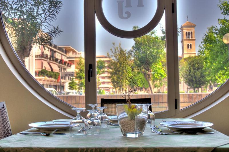 Hotel Jollino Pineto Bagian luar foto
